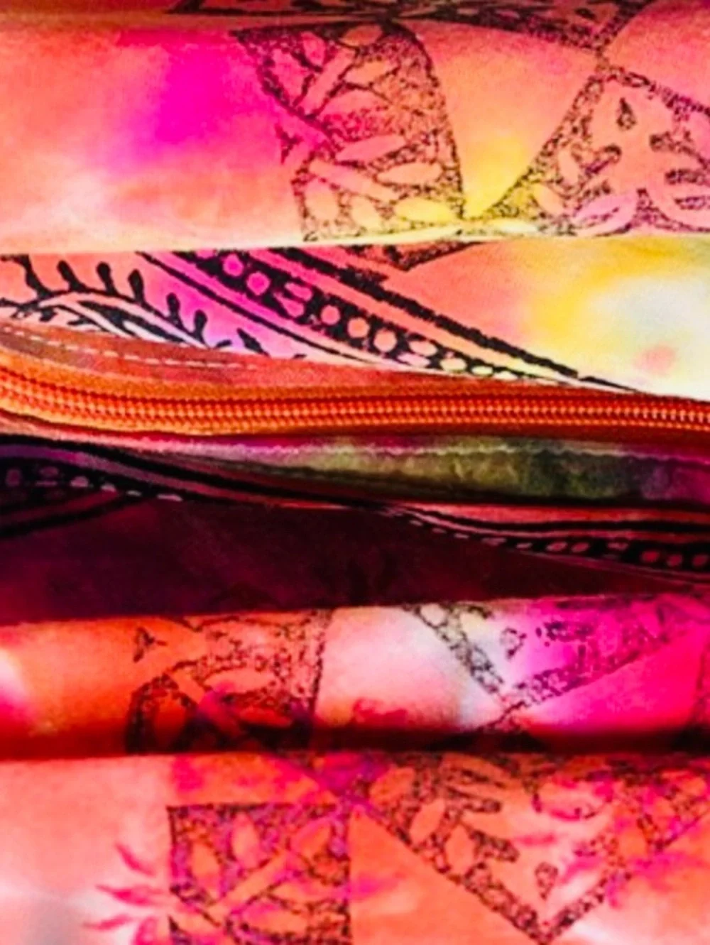 Boho Hobo Bag Pink Yellow Tie Dye Slouchy Shoulder Bag Zipper Large. NWOT